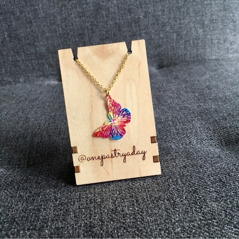 Butterfly Pendant Necklace Red Pink 18 Inches - Picture 3 of 17